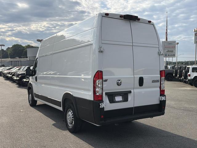 2025 Ram ProMaster Cargo Van Tradesman Super High Roof 159" WB EXT w/Pass Seat