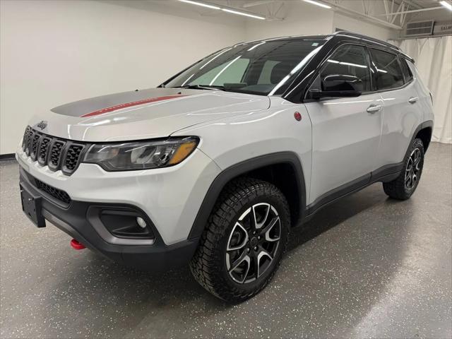 2025 Jeep Compass Trailhawk 4x4