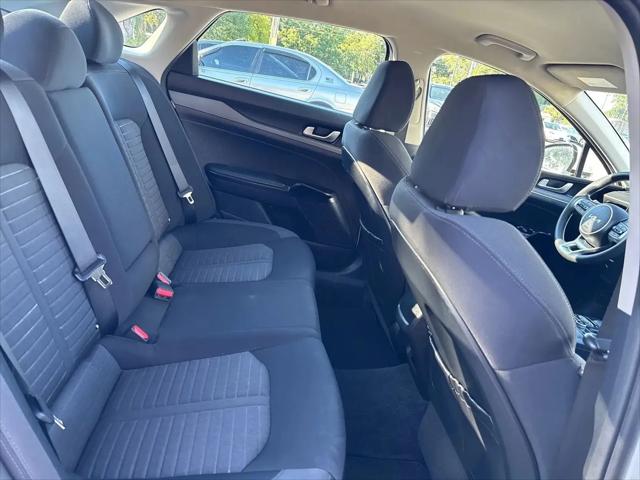 2025 Kia K5 LXS