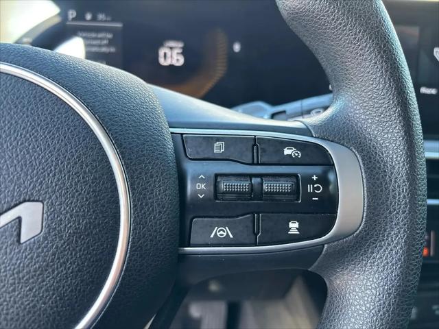 2025 Kia K5 LXS