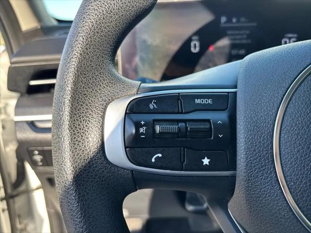 2025 Kia K5 LXS