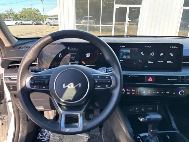 2025 Kia K5 LXS