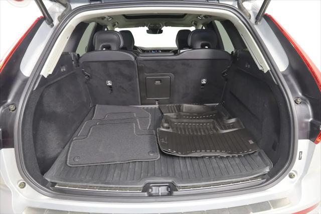 2023 Volvo XC60 B5 Plus Bright Theme