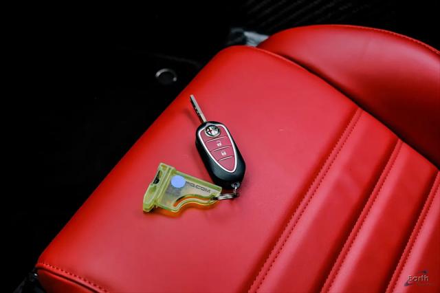 2015 Alfa Romeo 4C Coupe