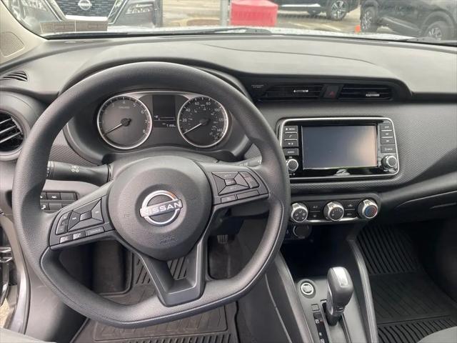 2025 Nissan Kicks S