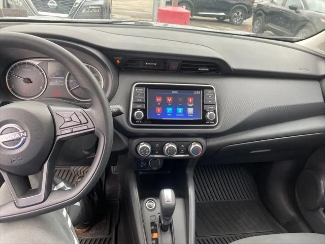 2025 Nissan Kicks S