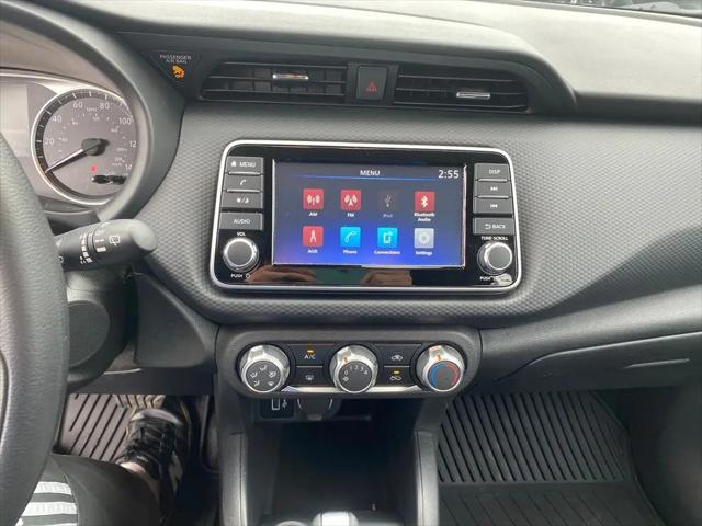 2025 Nissan Kicks S