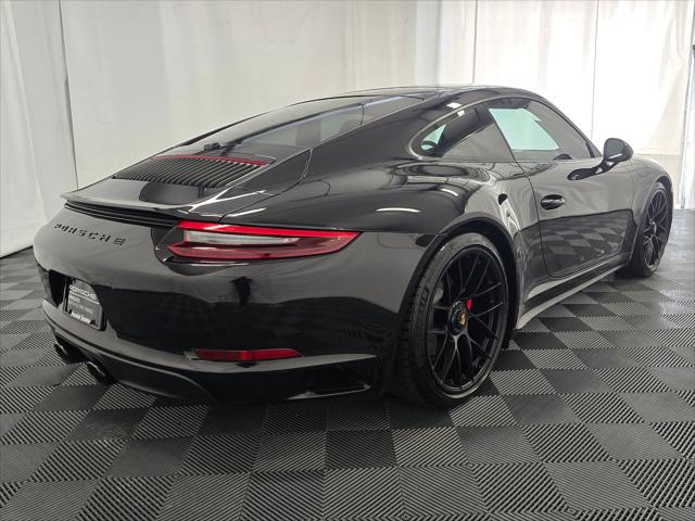 2018 Porsche 911 Carrera GTS