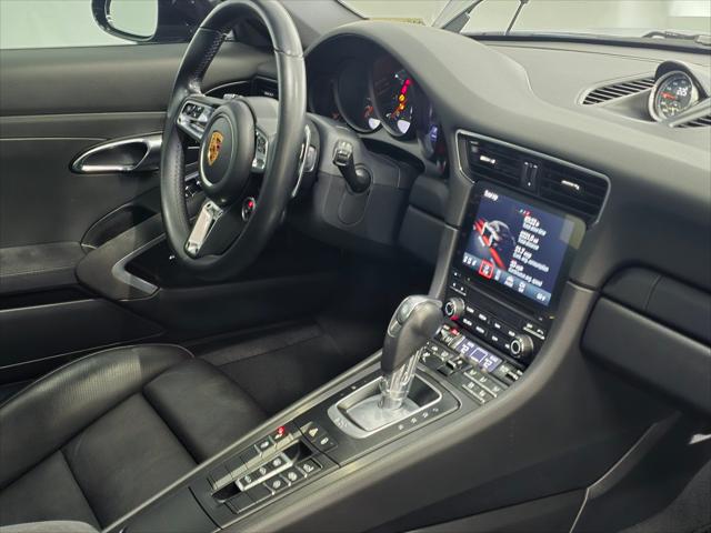 2018 Porsche 911 Carrera GTS