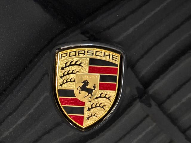 2018 Porsche 911 Carrera GTS