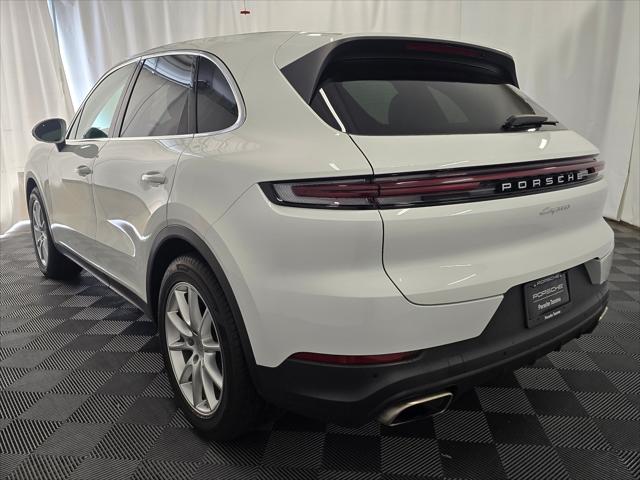 2024 Porsche Cayenne Unknown