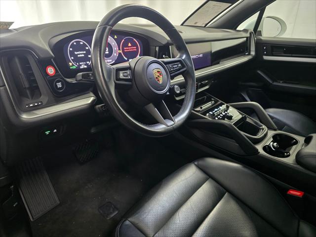 2024 Porsche Cayenne Unknown