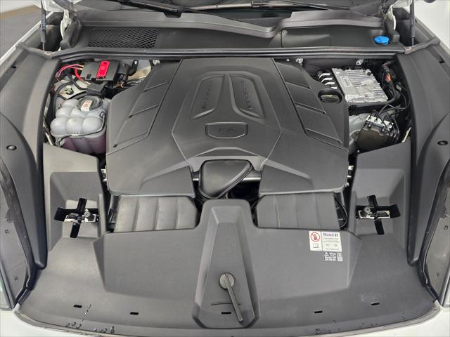 2024 Porsche Cayenne Unknown