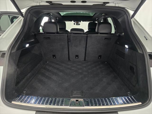 2024 Porsche Cayenne Unknown