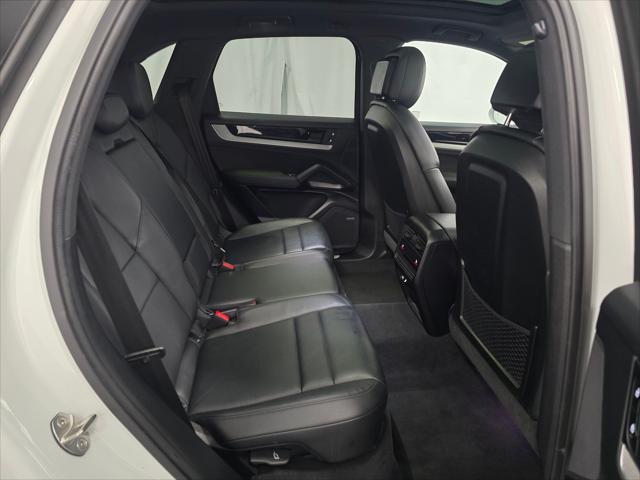 2024 Porsche Cayenne Unknown