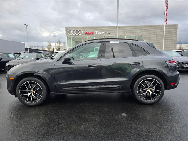 2025 Porsche Macan Base