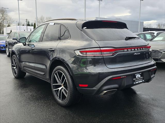 2025 Porsche Macan Base
