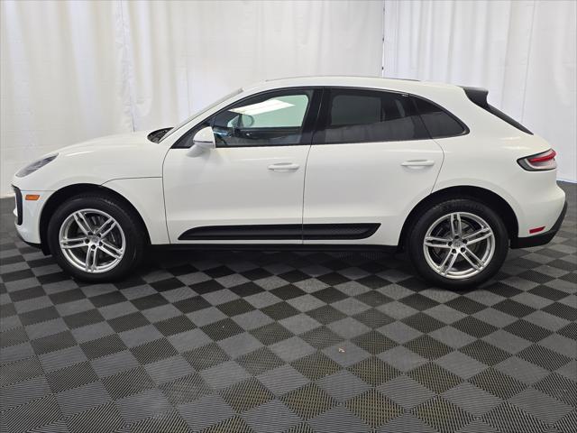 2024 Porsche Macan Unknown