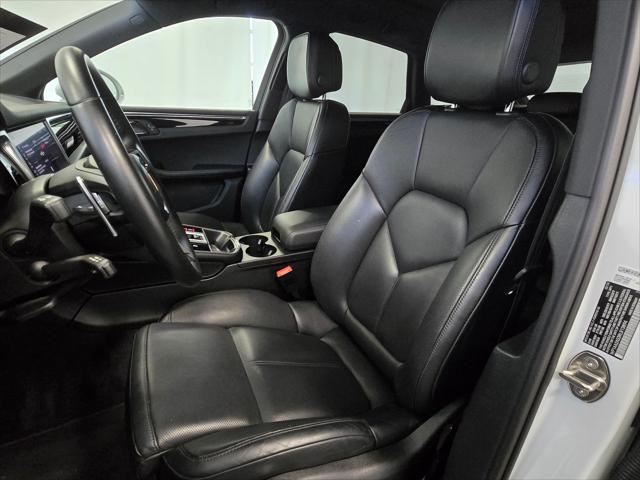 2024 Porsche Macan Unknown