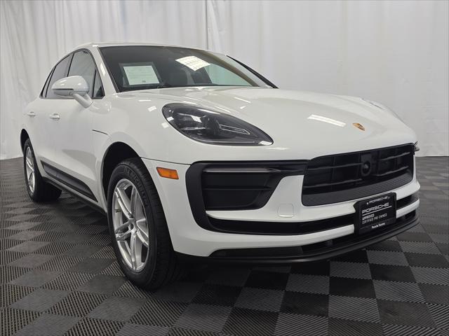 2024 Porsche Macan Unknown