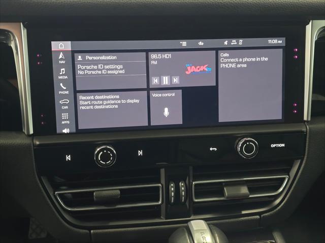 2024 Porsche Macan Unknown