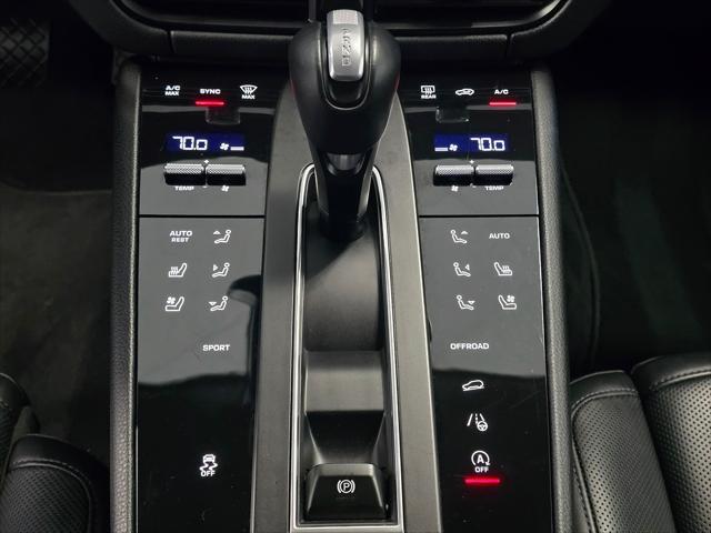 2024 Porsche Macan Unknown