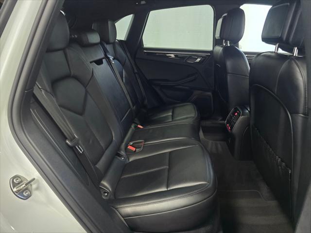 2024 Porsche Macan Unknown