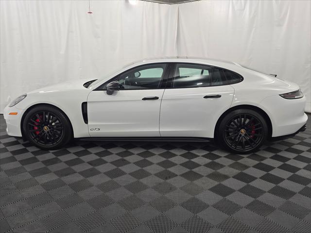 2023 Porsche Panamera GTS