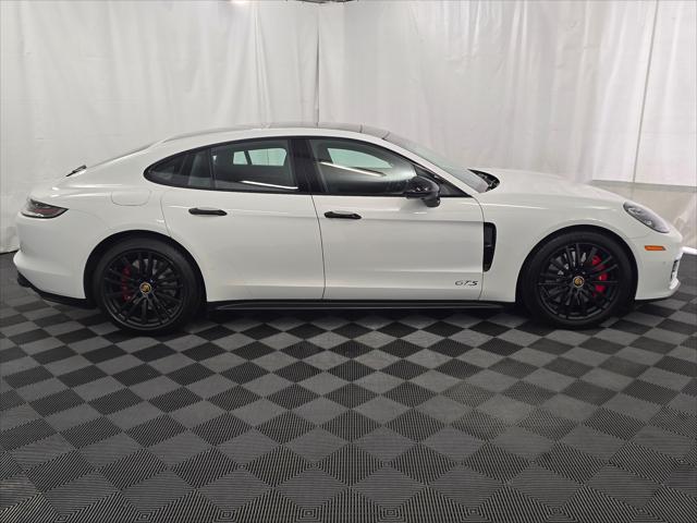 2023 Porsche Panamera GTS