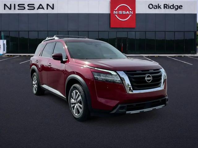 2023 Nissan Pathfinder SL 4WD