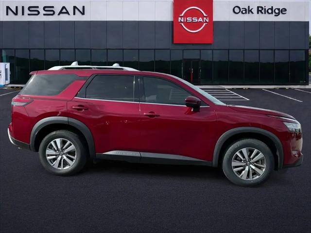2023 Nissan Pathfinder SL 4WD