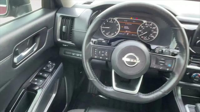 2023 Nissan Pathfinder SL 4WD