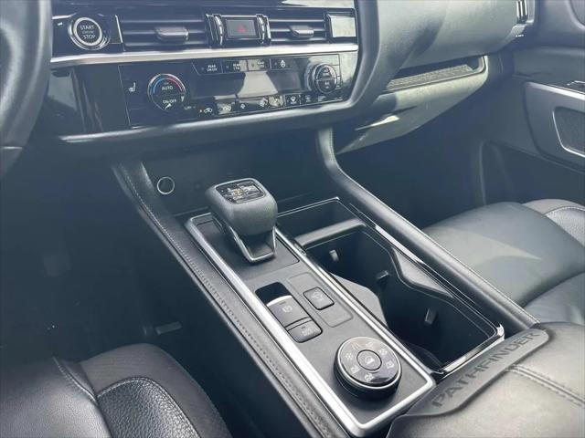 2023 Nissan Pathfinder SL 4WD