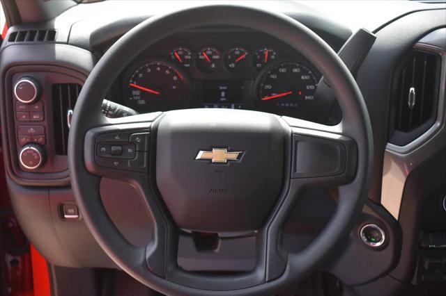 2026 Chevrolet Silverado 1500 4WD Crew Cab Short Bed Custom