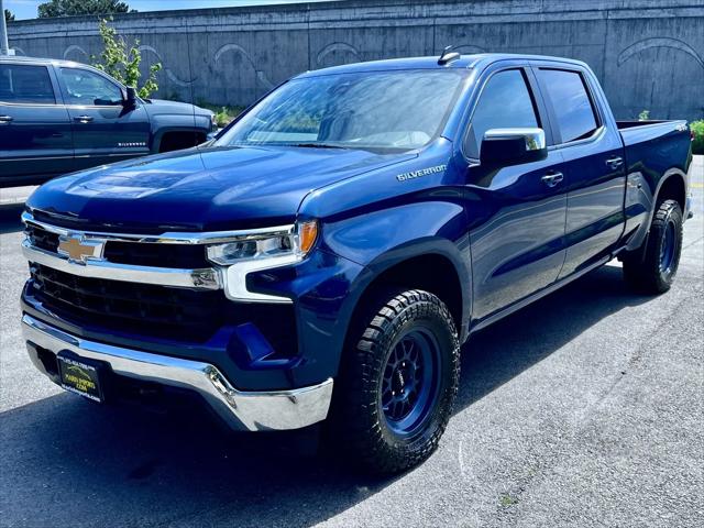 2022 Chevrolet Silverado 1500 4WD Crew Cab Standard Bed LT