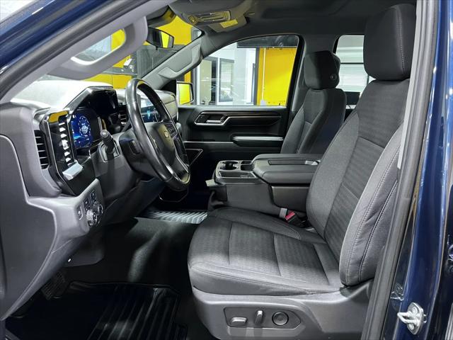 2022 Chevrolet Silverado 1500 4WD Crew Cab Standard Bed LT
