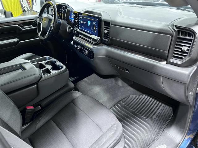 2022 Chevrolet Silverado 1500 4WD Crew Cab Standard Bed LT