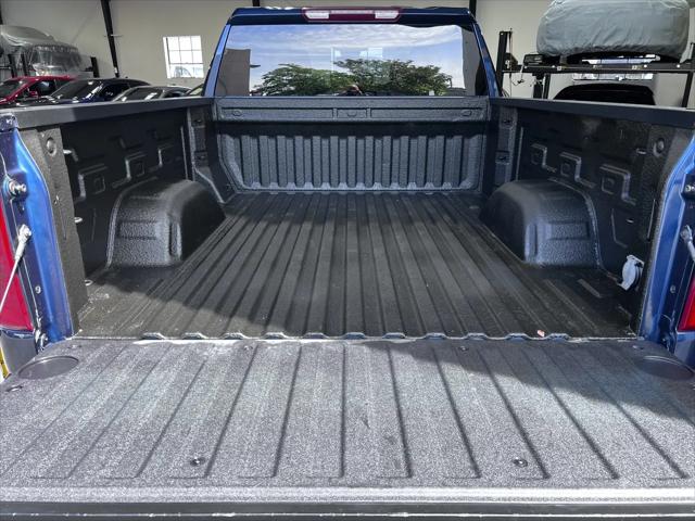 2022 Chevrolet Silverado 1500 4WD Crew Cab Standard Bed LT