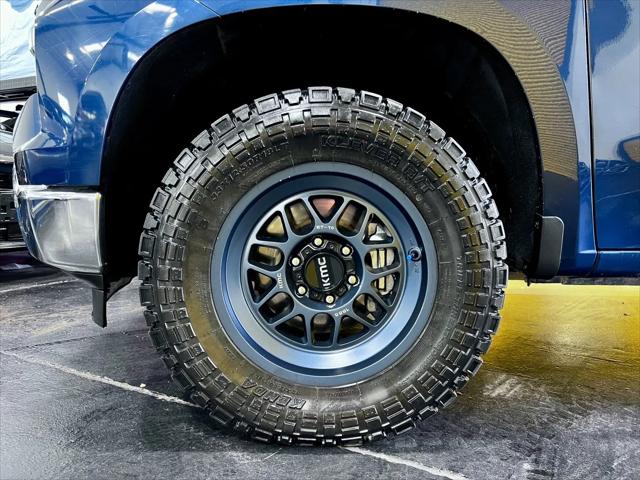 2022 Chevrolet Silverado 1500 4WD Crew Cab Standard Bed LT