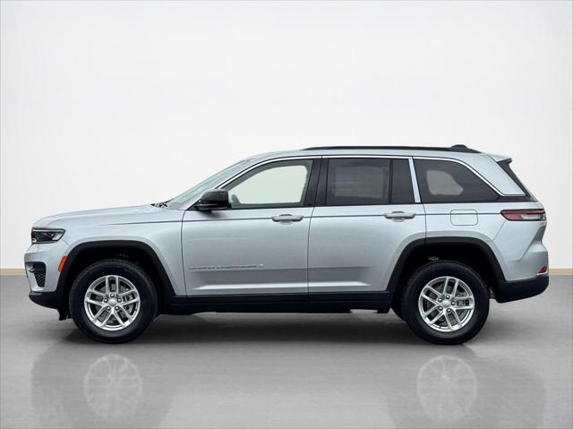 2026 Jeep Grand Cherokee Laredo 4x2