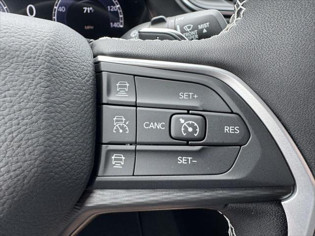 2026 Jeep Grand Cherokee Laredo 4x2