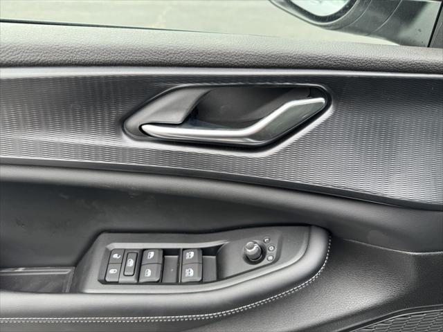 2026 Jeep Grand Cherokee Laredo 4x2