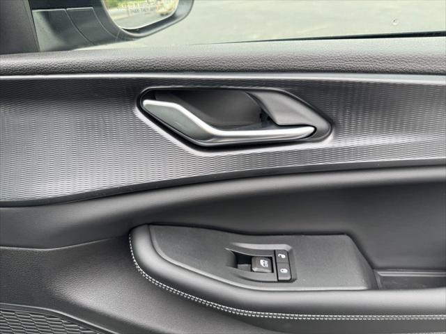 2026 Jeep Grand Cherokee Laredo 4x2