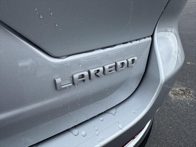 2026 Jeep Grand Cherokee Laredo 4x2