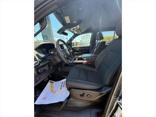2025 Ram 1500 Big Horn Crew Cab 4x4 5'7" Box