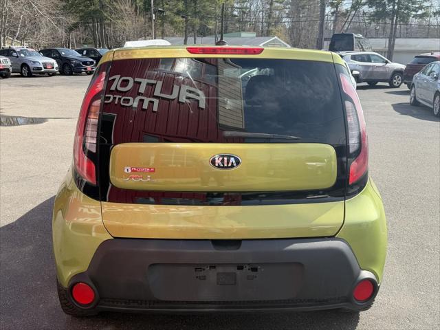 2016 Kia Soul Base