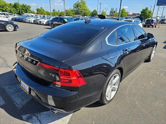 2018 Volvo S90 T5 Momentum