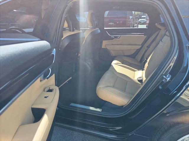 2018 Volvo S90 T5 Momentum