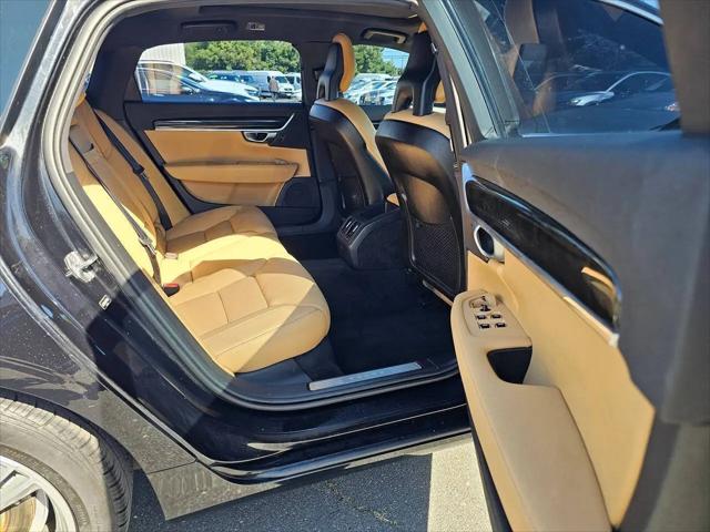 2018 Volvo S90 T5 Momentum