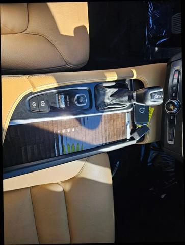 2018 Volvo S90 T5 Momentum